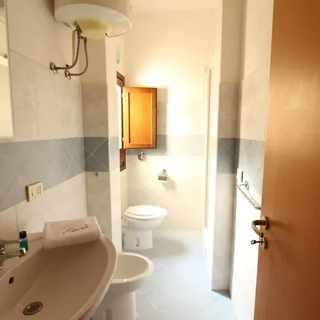 Apartment Anca Centro Storico 1 *