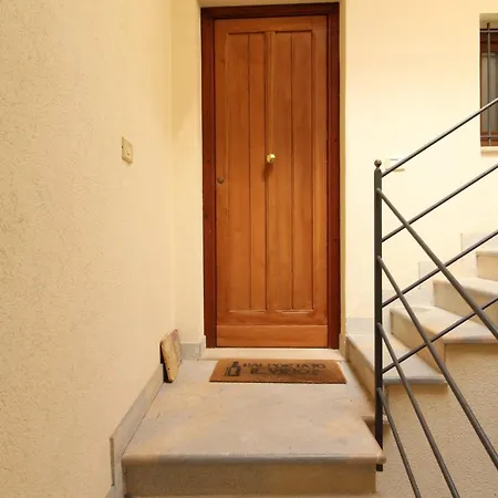Apartment Anca Centro Storico 1 *